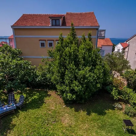 Apartamento Lara&dan *