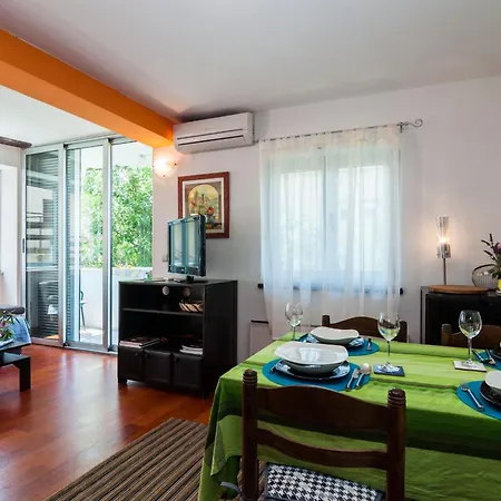 Apartment Lara&Dan Apartments *